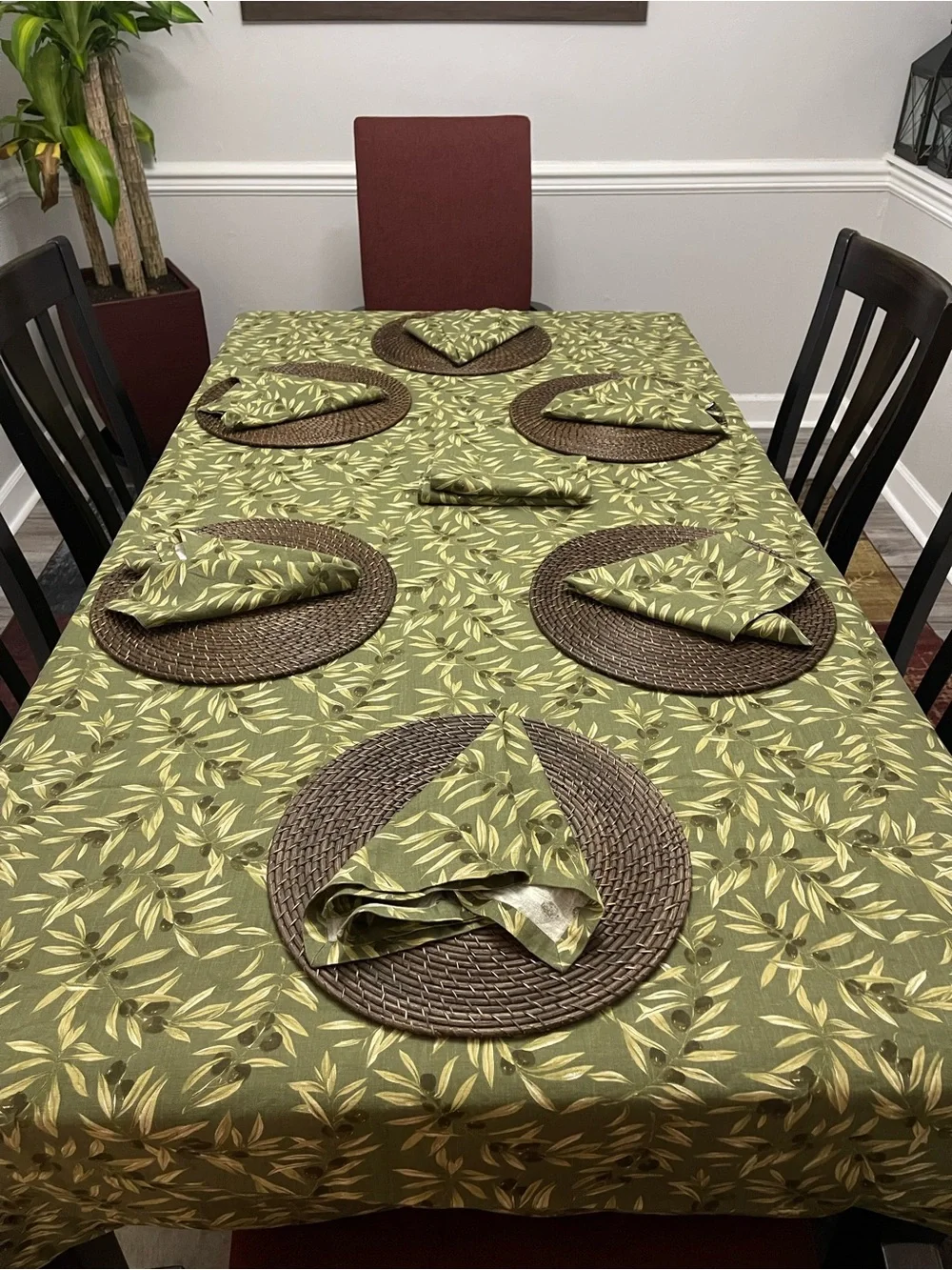 Williams Sonoma 1 Tablecloth 8 Napkins Made In Italy Green With Black Olives